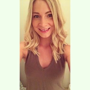 Meet your Posher, Brooke